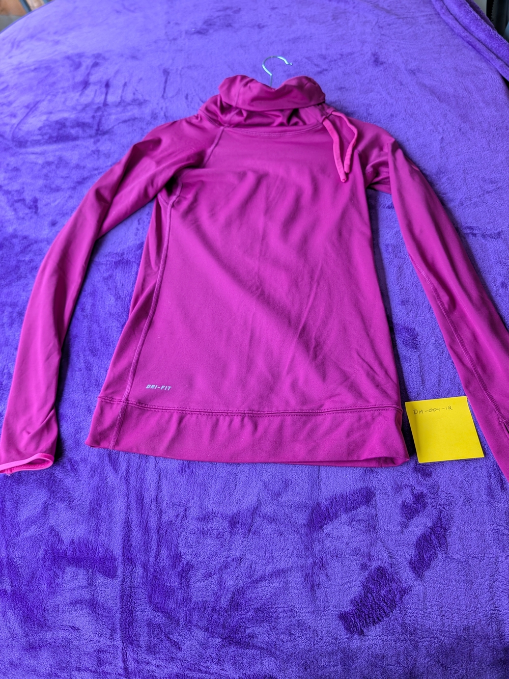 Nike Women's Magenta Long-Sleeve Swim Coverup Top